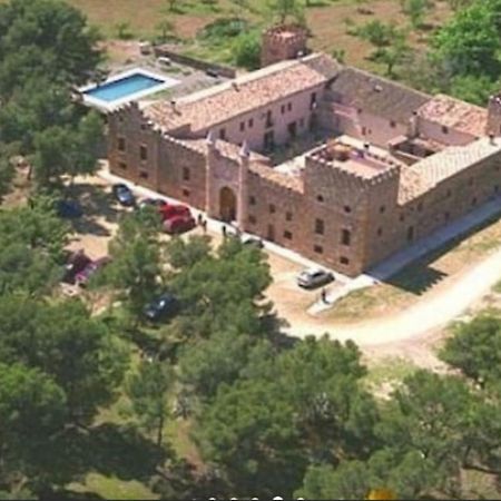Castillo Con Piscina En Plena Sierra Calderona Segorbe Bagian luar foto