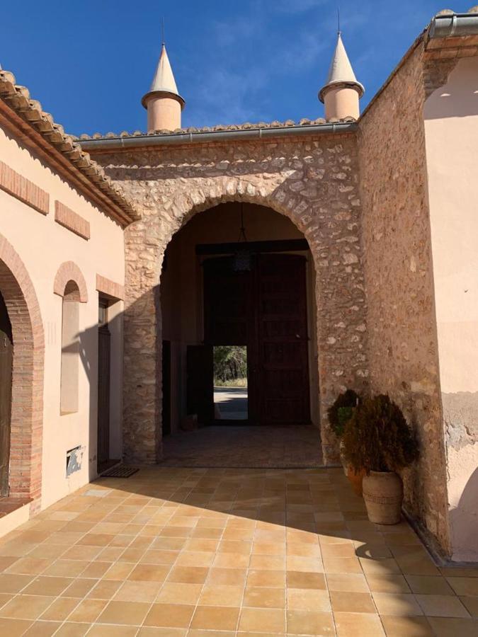 Castillo Con Piscina En Plena Sierra Calderona Segorbe Bagian luar foto